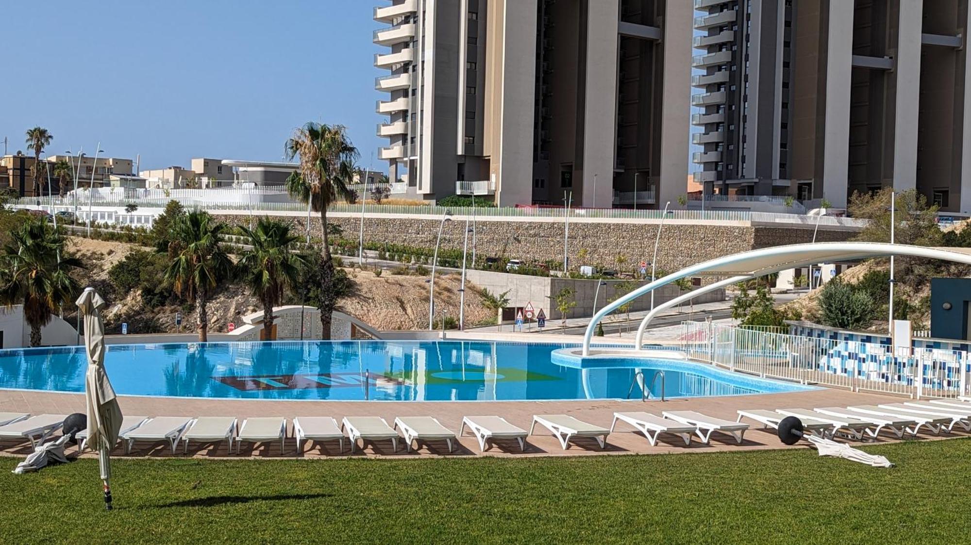 Sunset Waves Luxury Apartment Benidorm Eksteriør billede